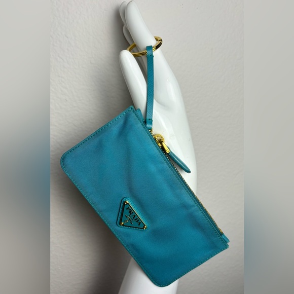 PRADA Tessuto Nylon coin pouch Keyring . Gold logo. Emerald color .Good - Picture 2 of 12